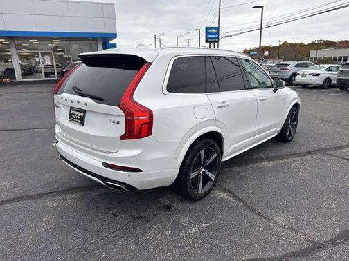 2019 Volvo XC90 T6 R-Design