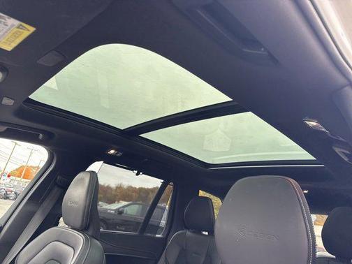 2019 Volvo XC90 T6 R-Design