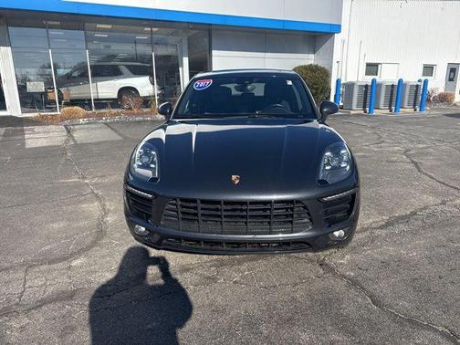 2017 Porsche Macan S