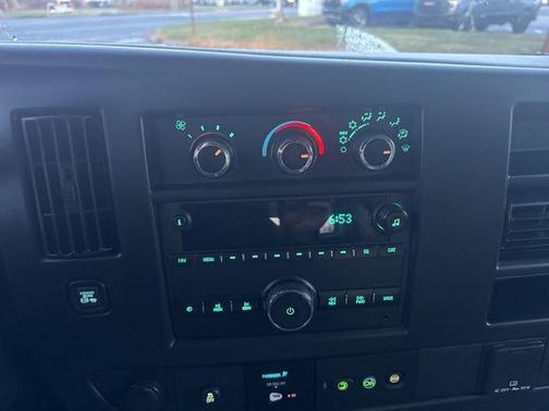 2021 GMC Savana 3500 RWD 3500 Regular Wheelbase Work Van