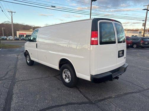 2021 GMC Savana 3500 RWD 3500 Regular Wheelbase Work Van