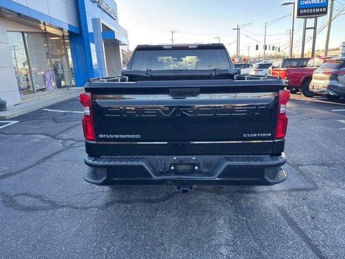 2019 Chevrolet Silverado 1500 Custom Trail Boss