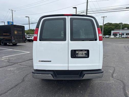 2023 Chevrolet Express 2500 WT
