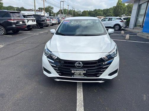 2024 Nissan Versa 1.6 SV