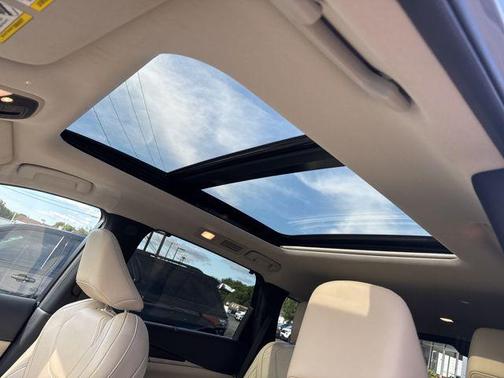 2022 INFINITI QX60 SENSORY