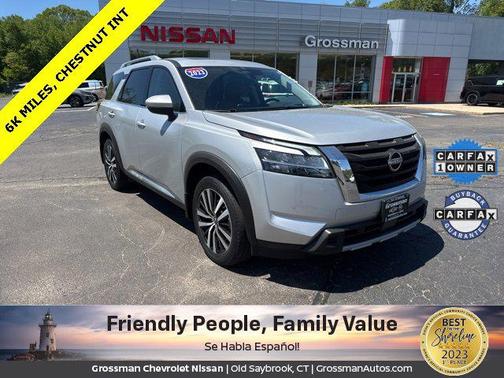 2023 Nissan Pathfinder Platinum