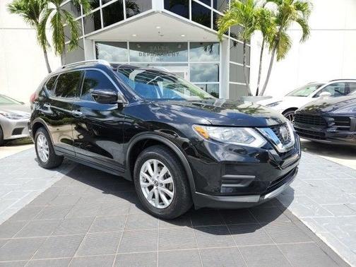 2018 Nissan Rogue SV
