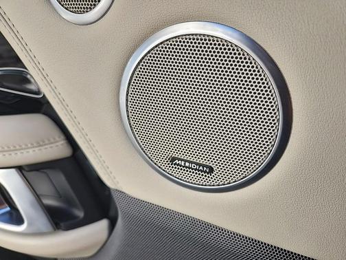 2022 Land Rover Range Rover P525 HSE Westminster