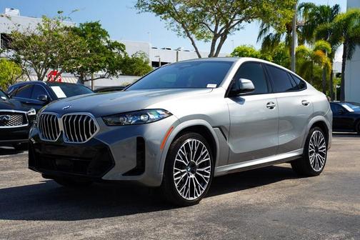 Gray Metallic 2025 BMW X6 xDrive40i