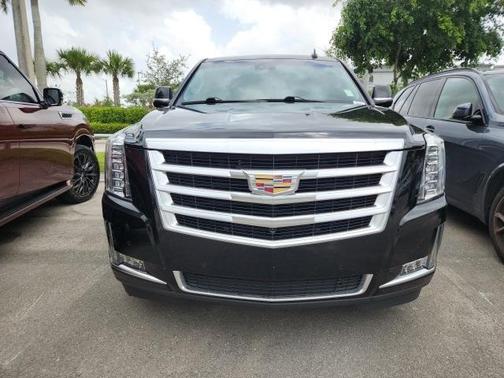 2018 Cadillac Escalade Luxury
