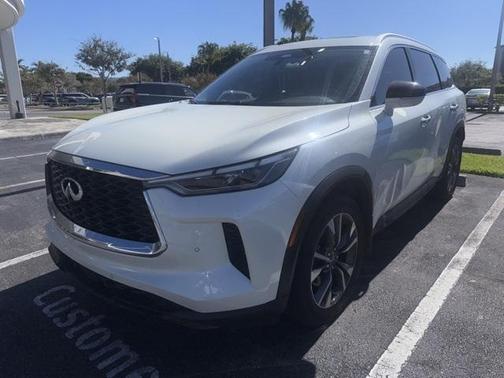 2023 INFINITI QX60 Luxe