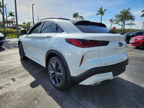 2025 INFINITI QX55 ESSENTIAL