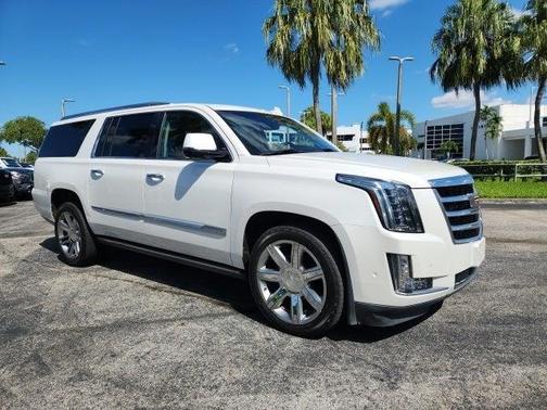 2018 Cadillac Escalade ESV Premium Luxury
