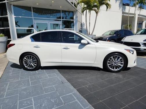 2024 INFINITI Q50 LUXE
