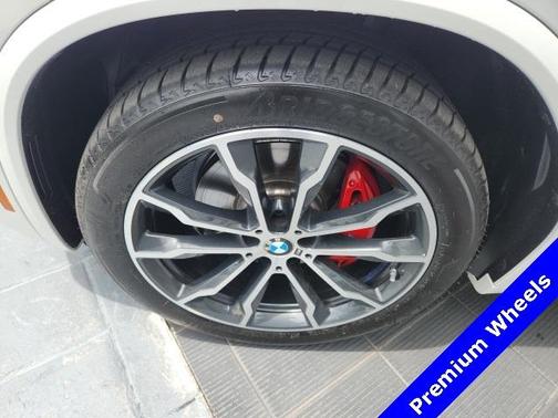 2024 BMW X3 M40i