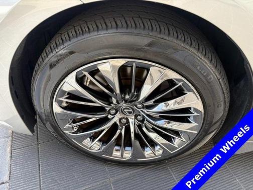2023 Lexus LS 500 Base