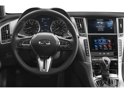 2022 INFINITI Q60 LUXE