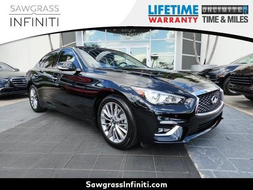 2024 INFINITI Q50 LUXE