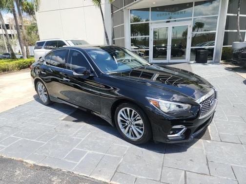 2024 INFINITI Q50 LUXE