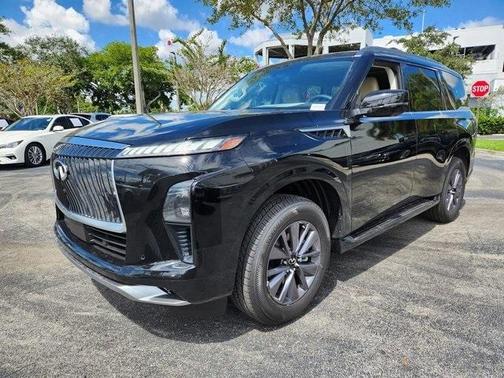2025 INFINITI QX80 PURE