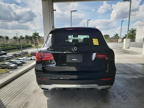2022 Mercedes-Benz GLC 300 Base
