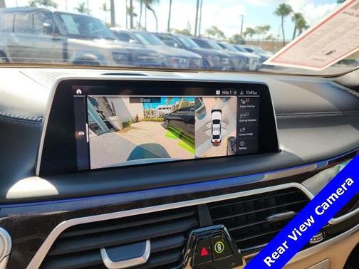 2022 BMW 750 i xDrive