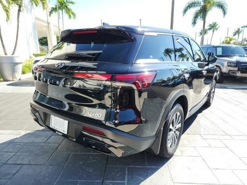2025 INFINITI QX60 Pure