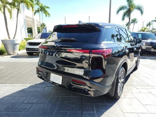 2025 INFINITI QX60 Pure
