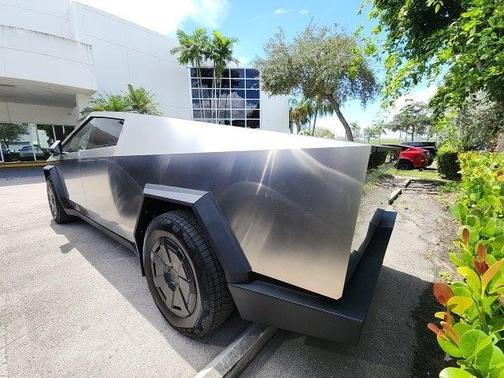 2024 Tesla Cybertruck Base