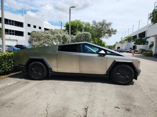 2024 Tesla Cybertruck Base