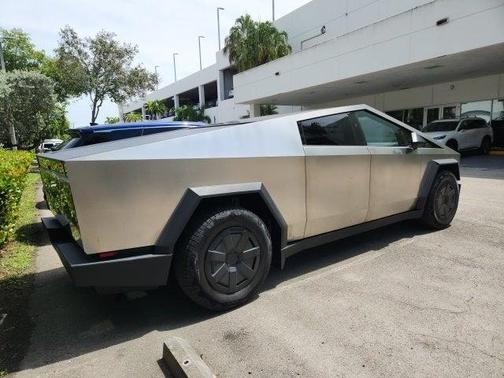 2024 Tesla Cybertruck Base