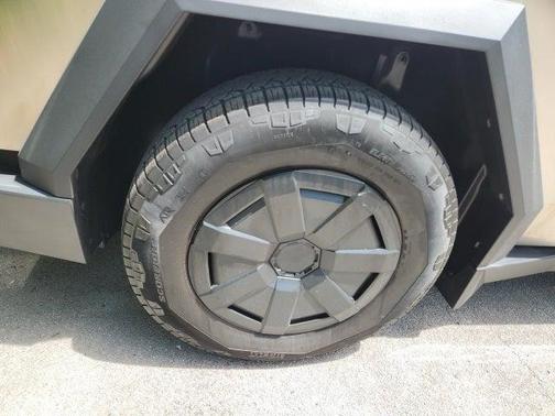 2024 Tesla Cybertruck Base