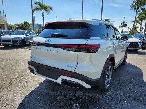 2025 INFINITI QX60 Luxe