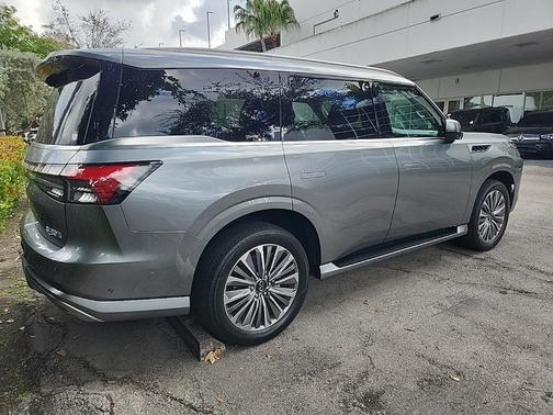 2025 INFINITI QX80 SENSORY