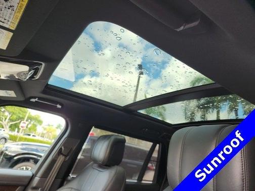 2020 Land Rover Range Rover P525 HSE LWB