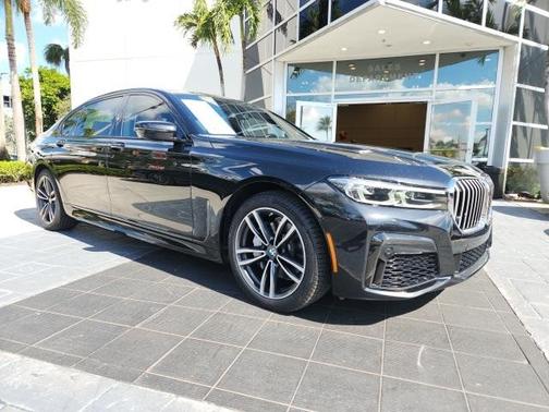 2022 BMW 740 i xDrive
