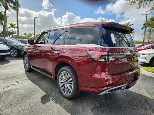 2025 INFINITI QX80 Luxe