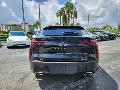2025 INFINITI QX55 LUXE