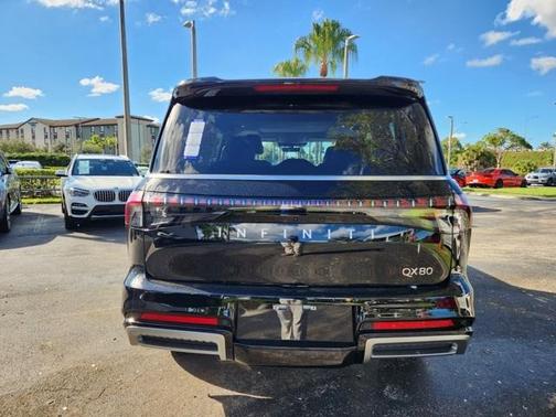 2026 INFINITI QX80 PURE