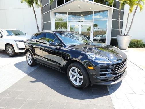 2021 Porsche Macan Base