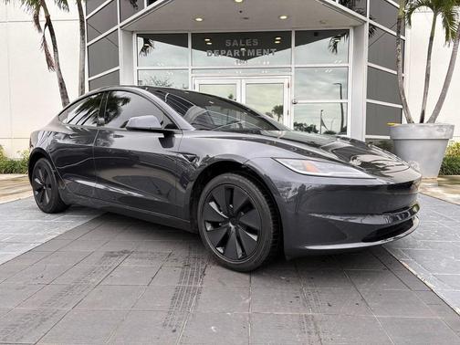 2025 Tesla Model 3 Long Range