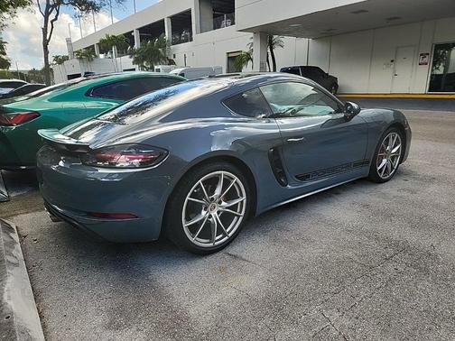 2018 Porsche 718 Cayman S
