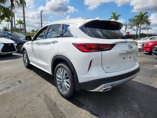 2025 INFINITI QX50 Luxe