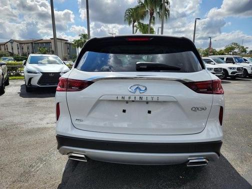 2025 INFINITI QX50 Luxe