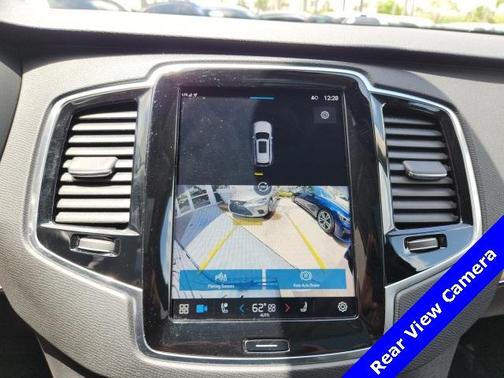 2024 Volvo XC90 B5 Plus Bright Theme