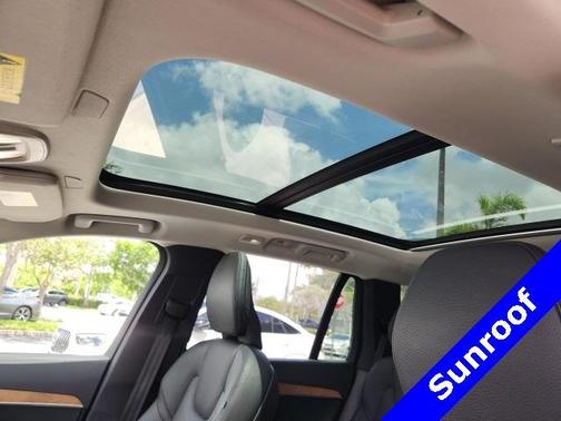 2024 Volvo XC90 B5 Plus Bright Theme