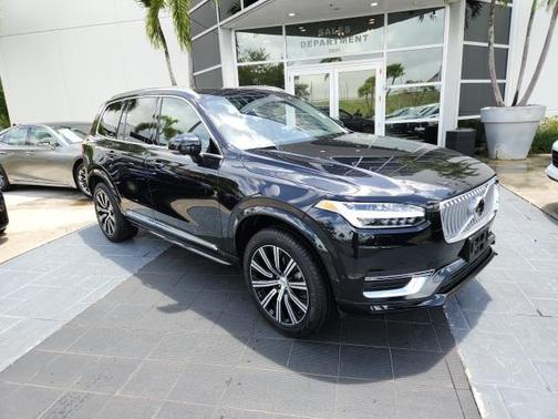2024 Volvo XC90 B5 Plus Bright Theme