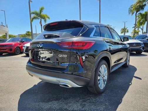 2025 INFINITI QX50 Pure