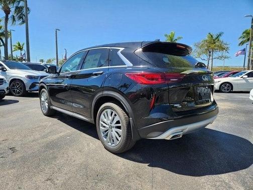 2025 INFINITI QX50 Pure