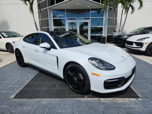 2021 Porsche Panamera Base